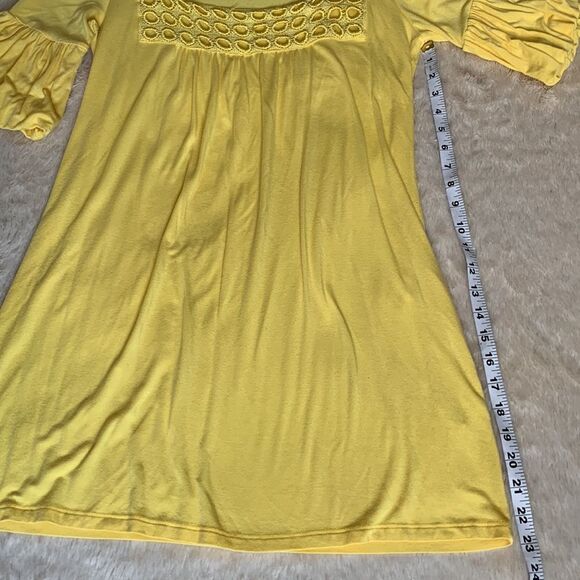 ChaCha Vente yellow bell sleeve dress. - Picture 13 of 16